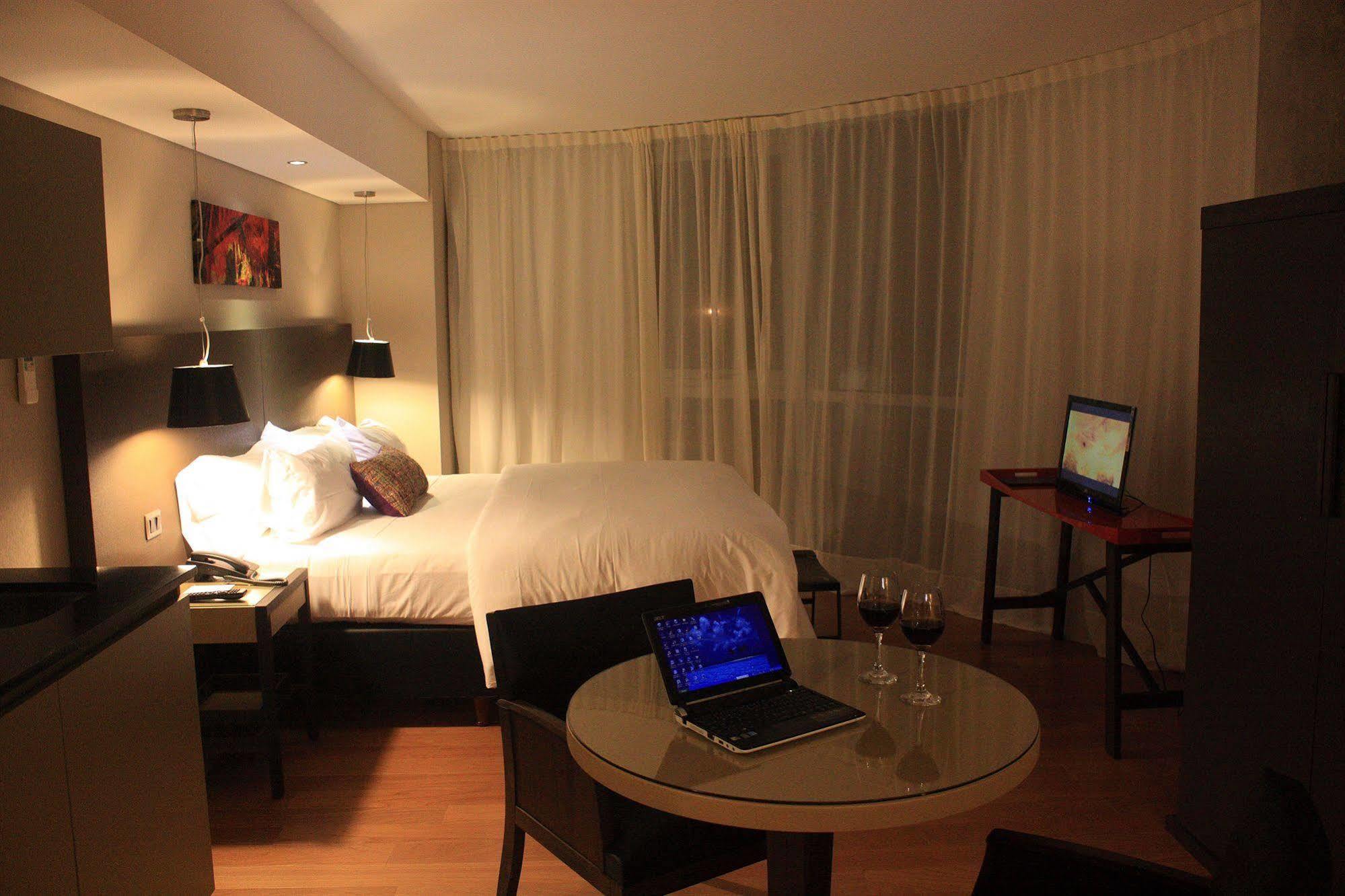 Axsur Design Hotel Montevideo Extérieur photo